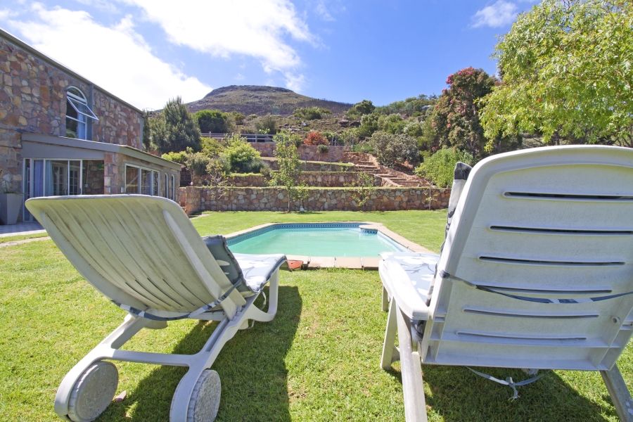 To Let 5 Bedroom Property for Rent in San Michel Western Cape